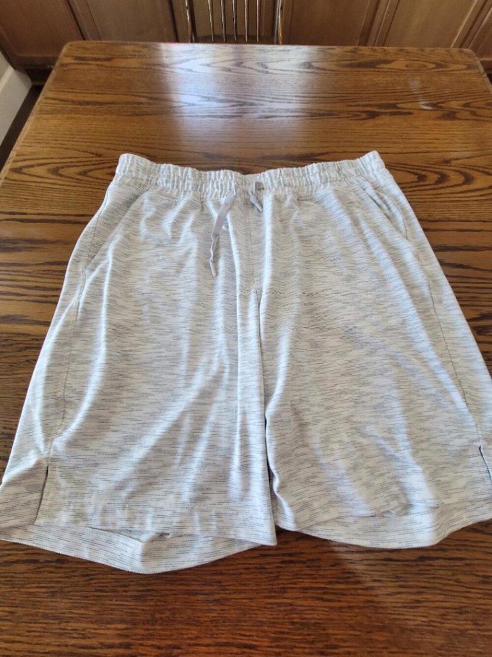 Mondetta Women's Shorts, Size Larger - Picture 7 of 7